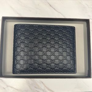 Authentic New Gucci Wallet in dark blue (men’s)